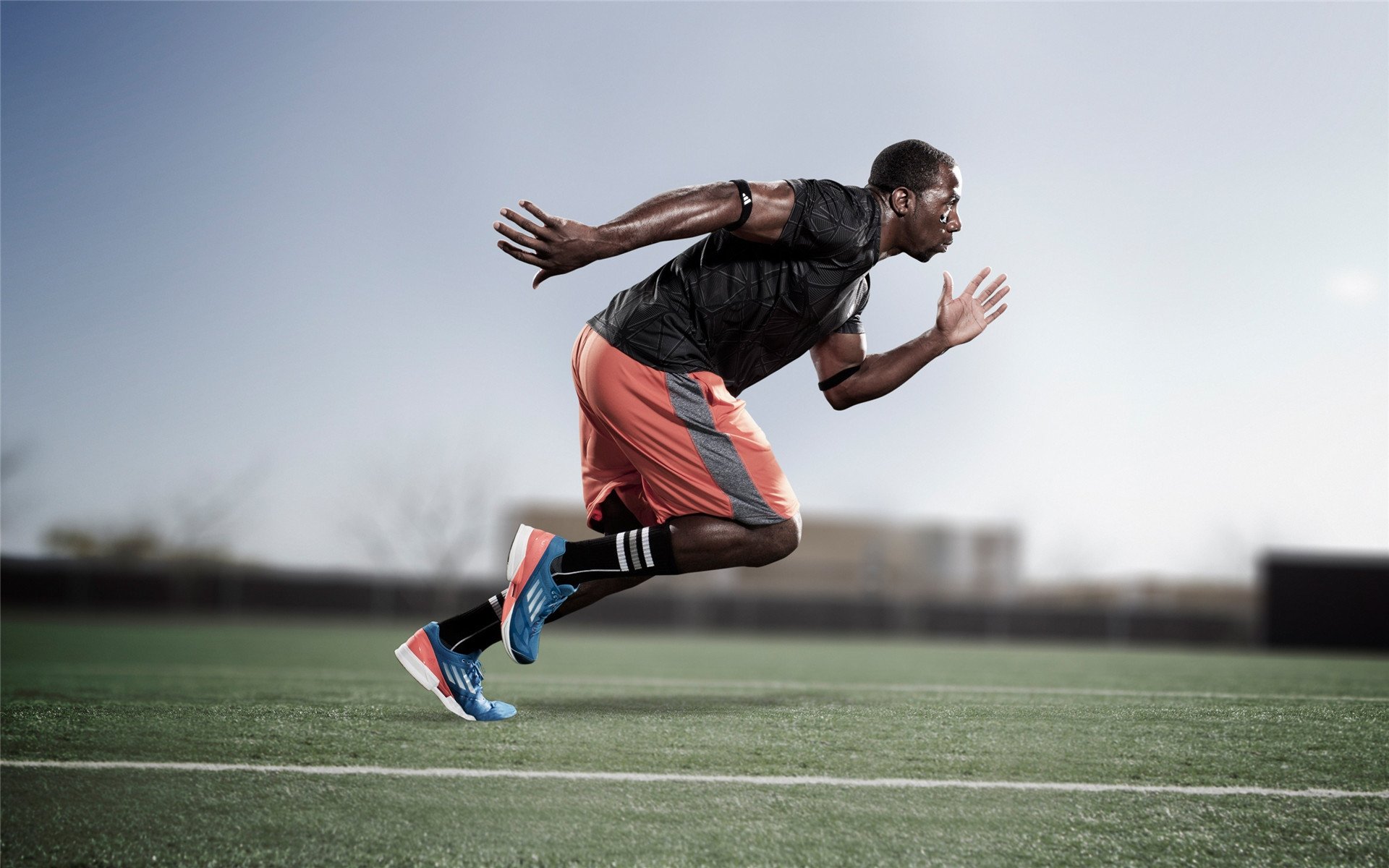 “法甲豪门鏖战，争夺最后的冠军席位”，法甲豪门宣布全队停薪